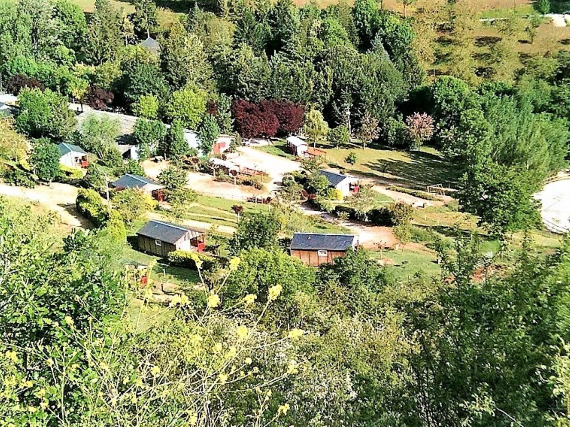 La Fregiere Chalets Clairvaux-d'Aveyron Dış mekan fotoğraf